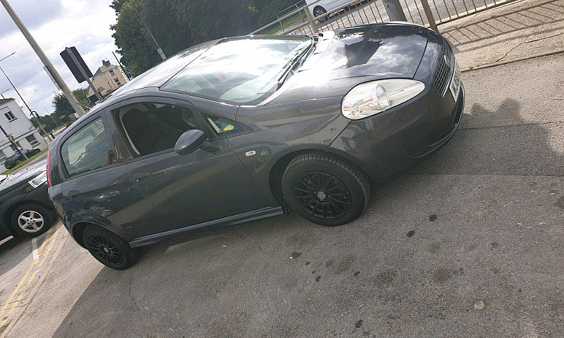 Fiat Punto ...
