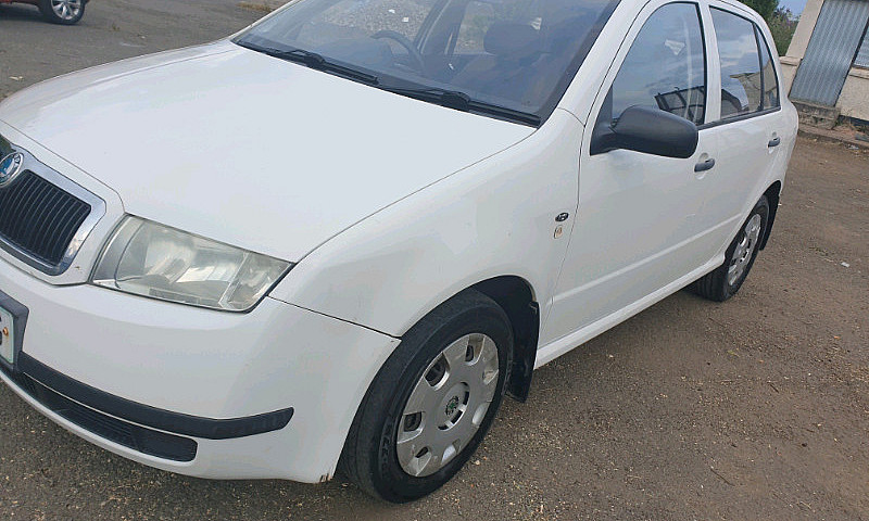 2002 Skoda Fabia  
P...