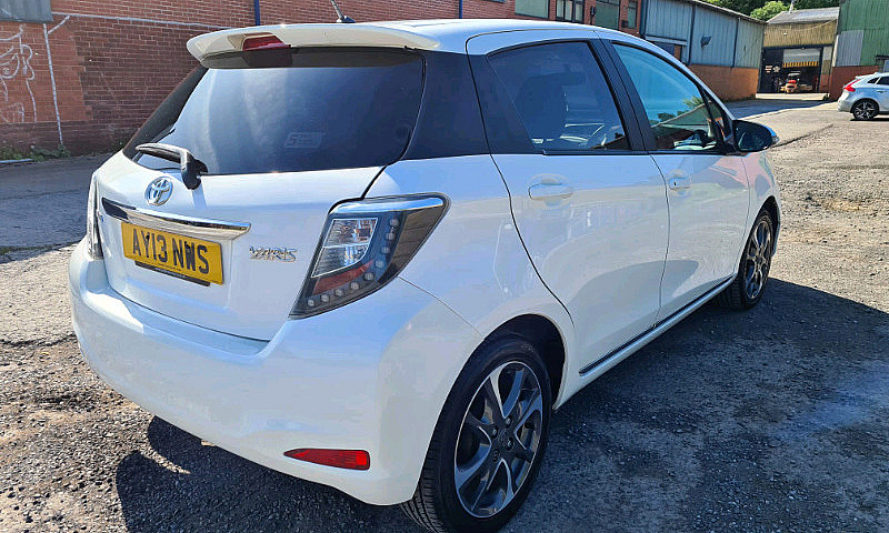 Toyota Yaris Trend...