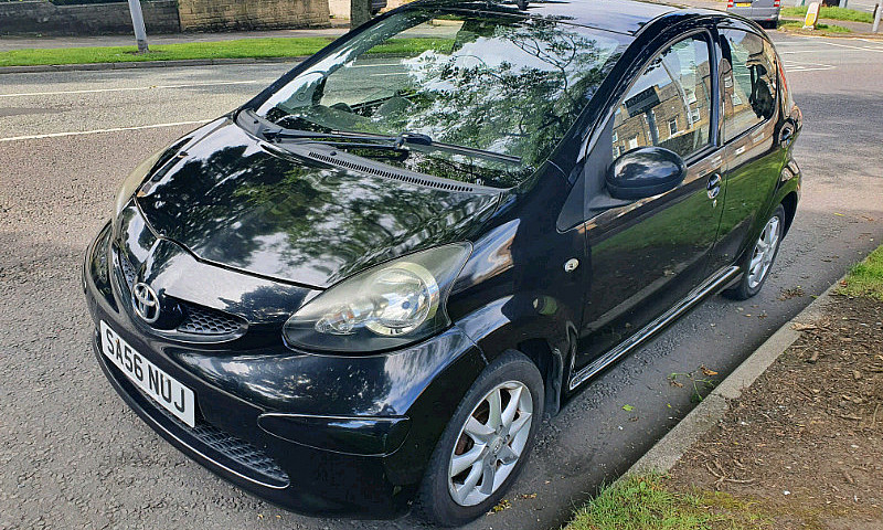Toyota Aygo 5-Dr ●56...