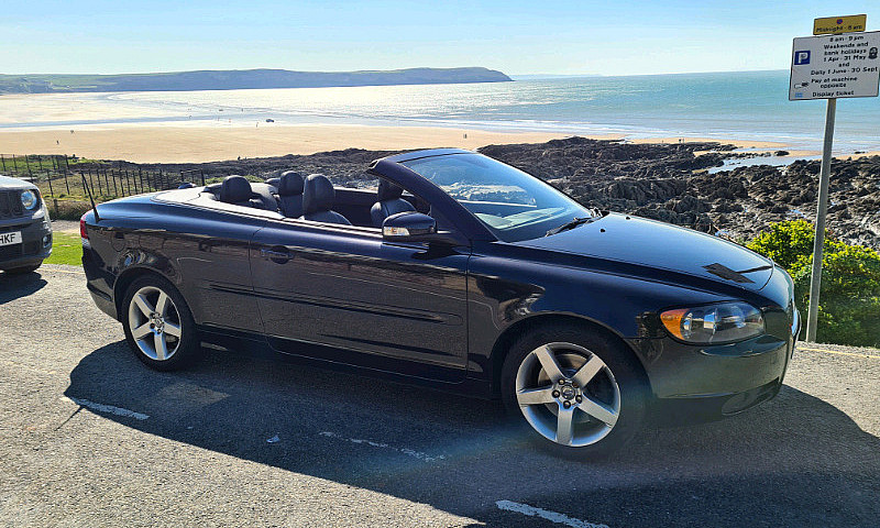 Volvo C70...