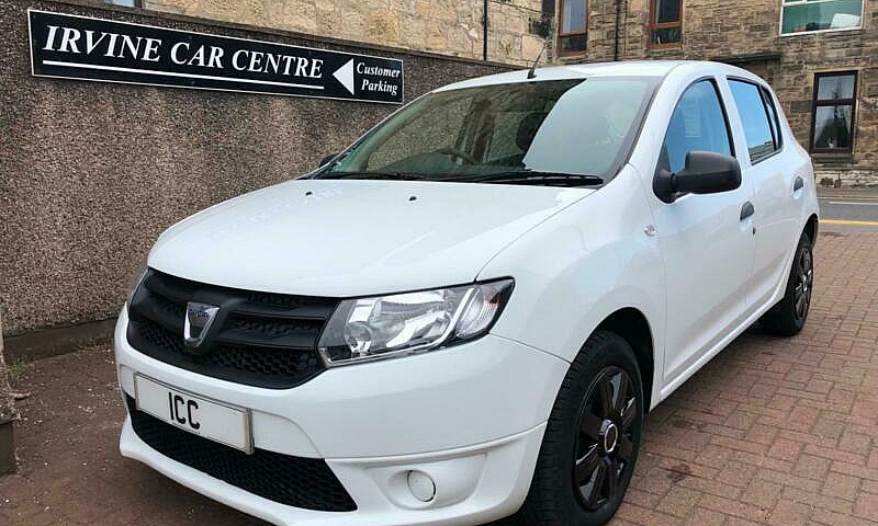 14 14 Dacia Sandero ...