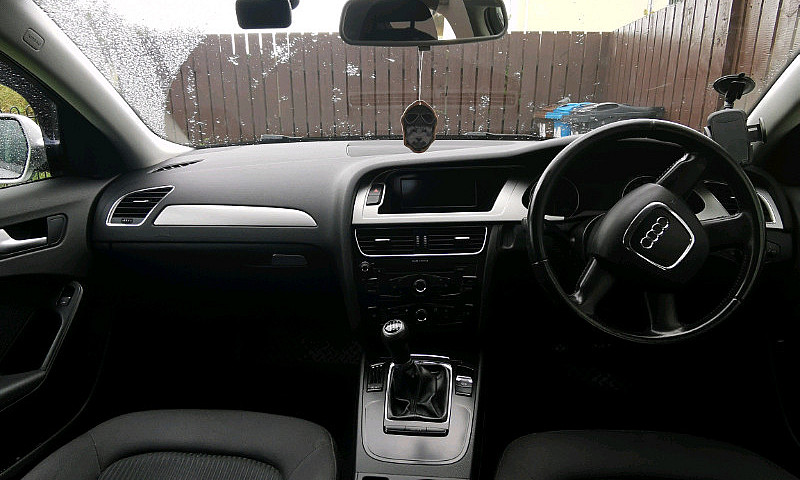 Audi A4 ...