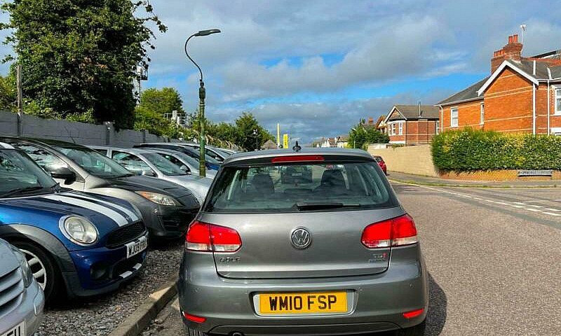 2010 Volkswagen Golf...