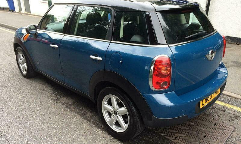 2011 Mini Countryman...