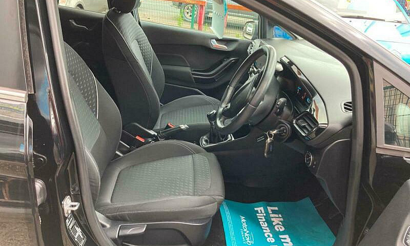 2017 (17) Ford Fiest...