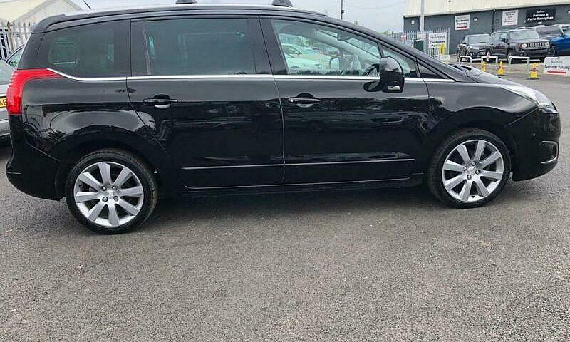 2015 Peugeot 5008 1....