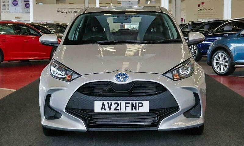 2021 Toyota Yaris To...