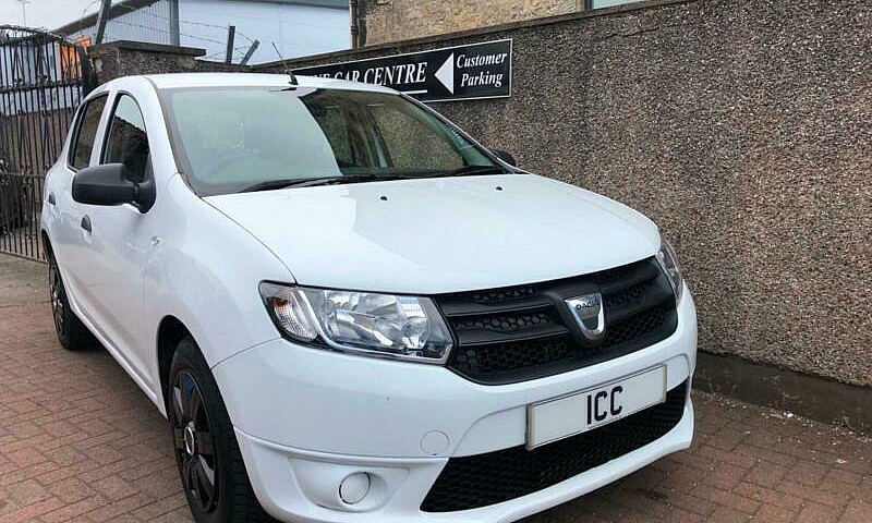 14 14 Dacia Sandero ...