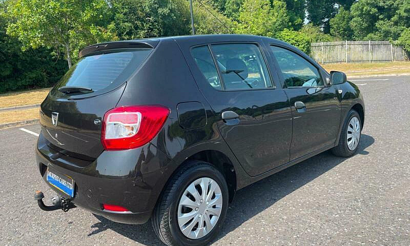2014 Dacia Sandero 1...