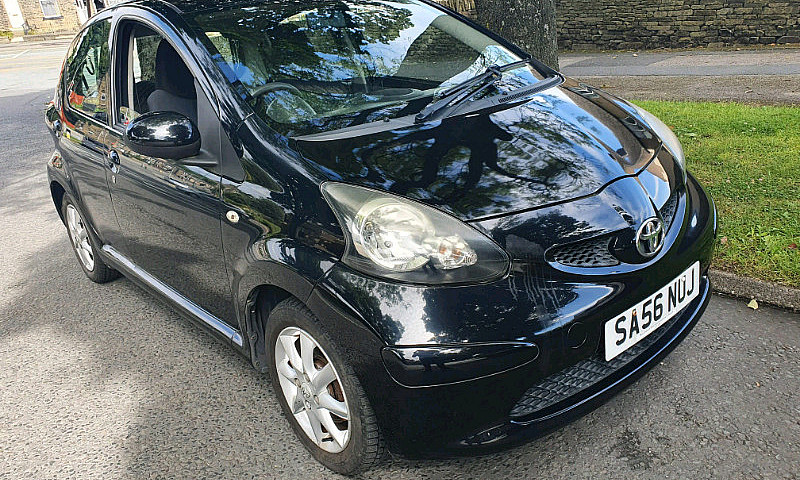 Toyota Aygo 5-Dr ●56...