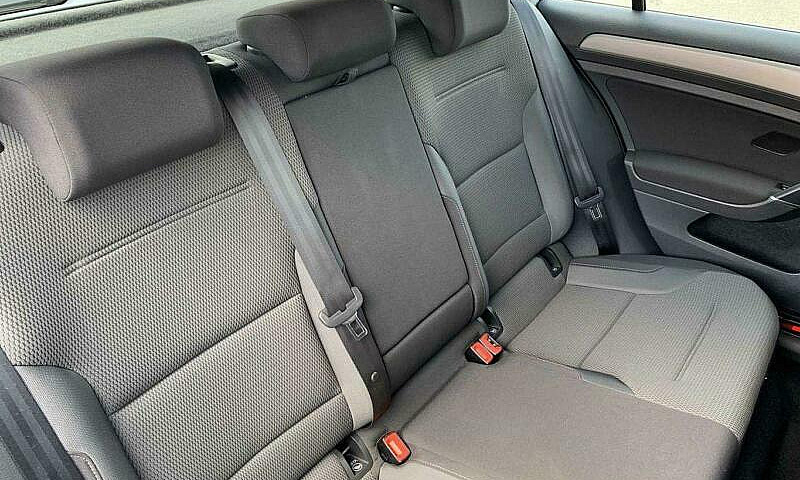 2016 Volkswagen Golf...