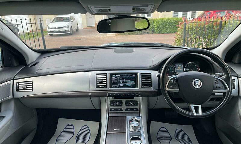 2012 Jaguar Xf 2.2D ...