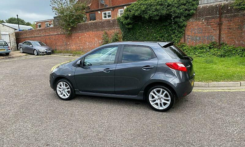 Mazda Mazda2 Tamura ...