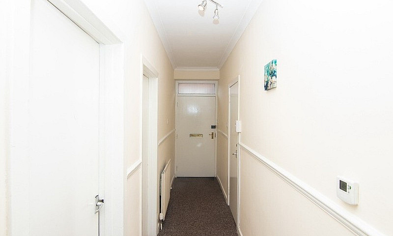 Newly Refurbished 2 ...