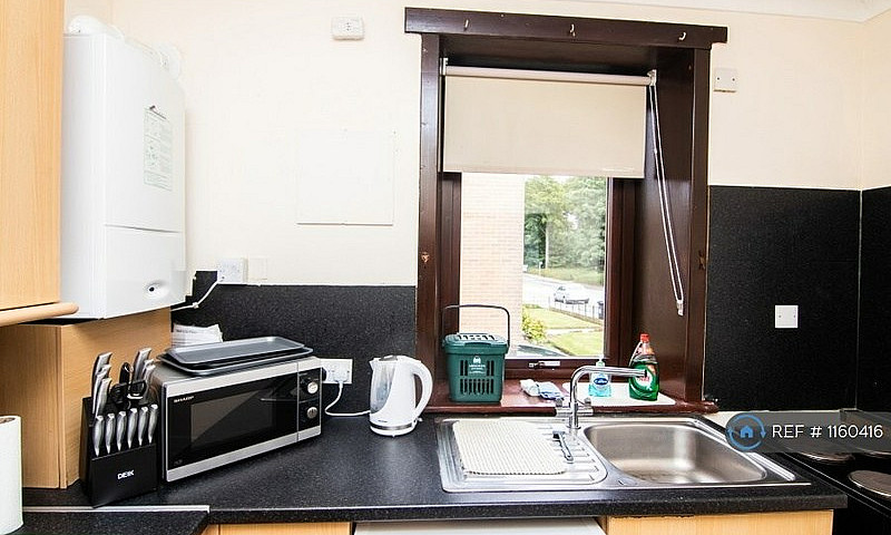2 Bedroom Flat In Hi...