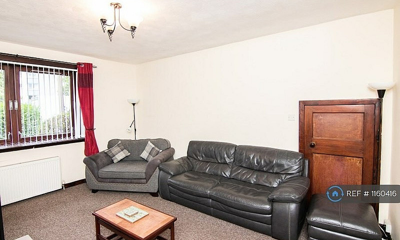 2 Bedroom Flat In Hi...