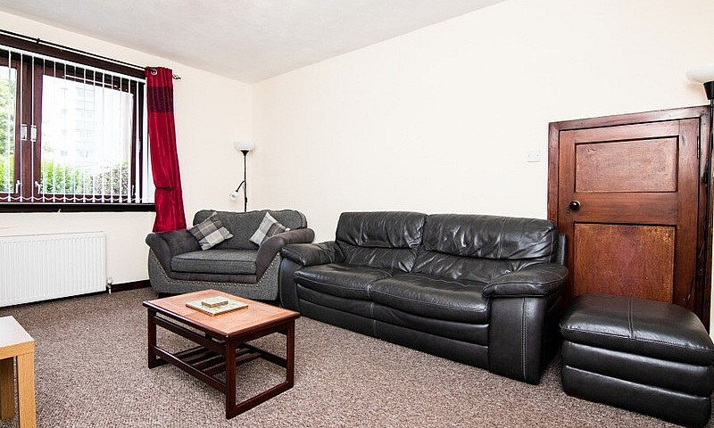 Newly Refurbished 2 ...