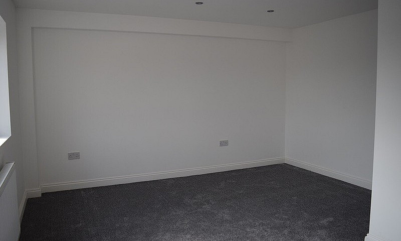2 Bedroom House In B...