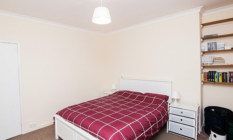 Newly Refurbished 2 ...