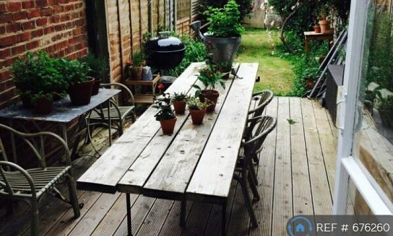 1 Bedroom Flat In Hi...