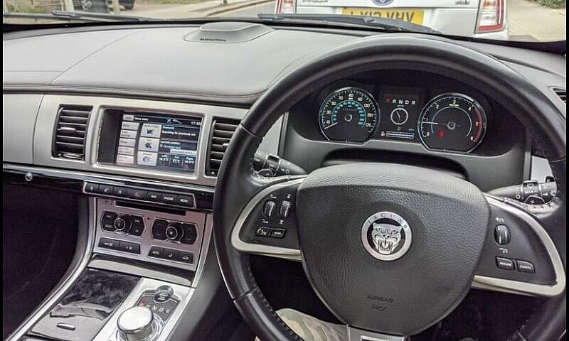 Jaguar Xf S Portfoli...