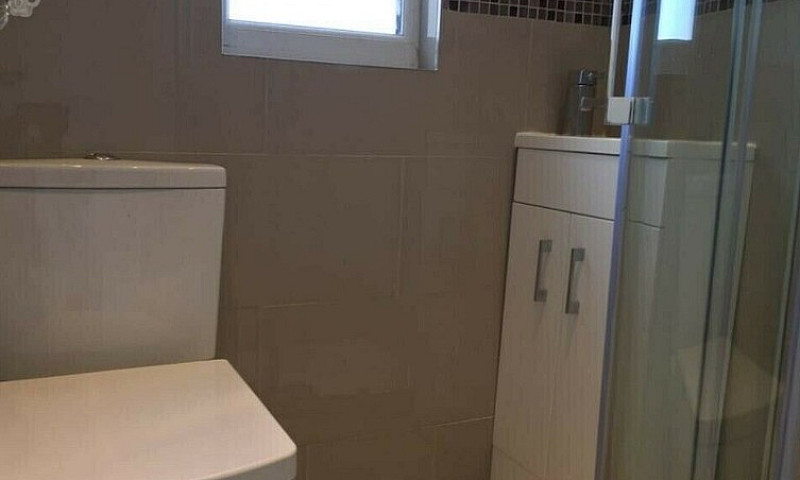Double Room In A Hou...