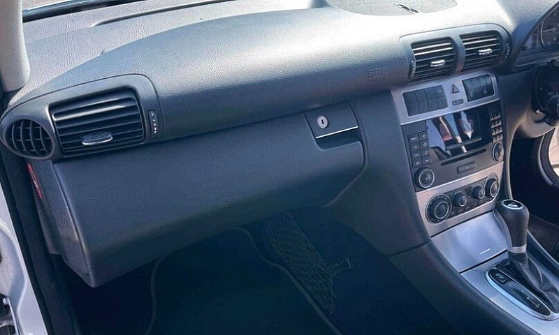 Mercedes-Benz, C Cla...