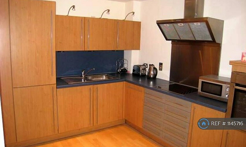 1 Bedroom Flat In Br...