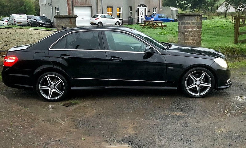 2010 Mercedes E Clas...