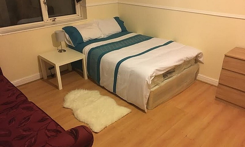 Three Bedroom Apartm...