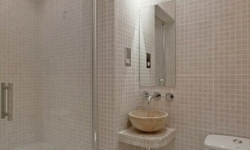 2 Bedroom Flat In Be...