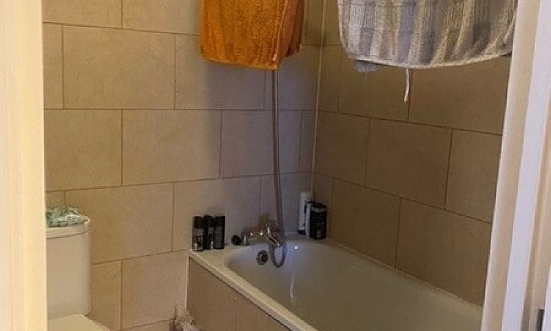 One Bedroom Flat  Ha...