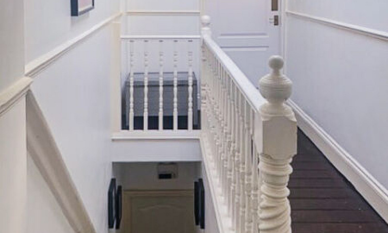 2 Bedroom Flat In Ar...