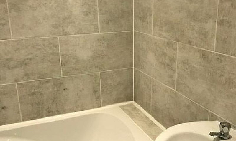 3 Bedroom Flat In Wh...