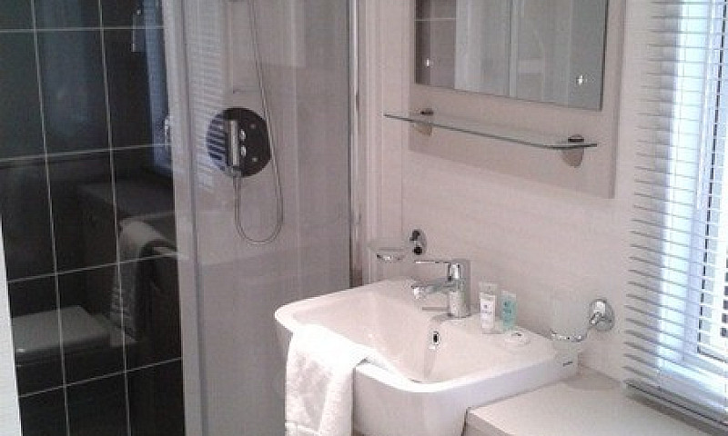 Holiday Lodge For Sa...