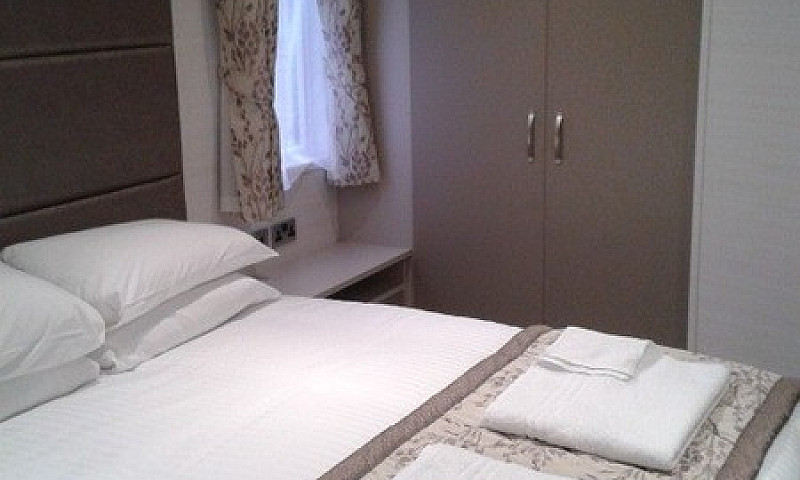 Holiday Lodge For Sa...