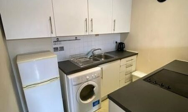 1 Bedroom Flat In Sp...