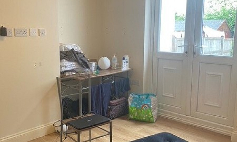 One Bedroom Flat  Ha...