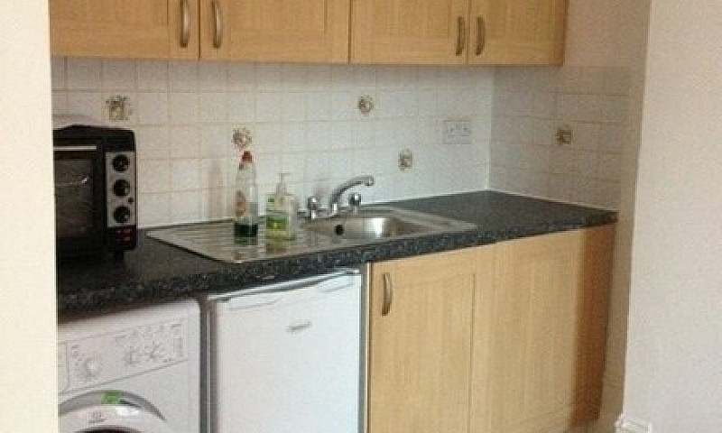 1 Bedroom Flat In Wi...