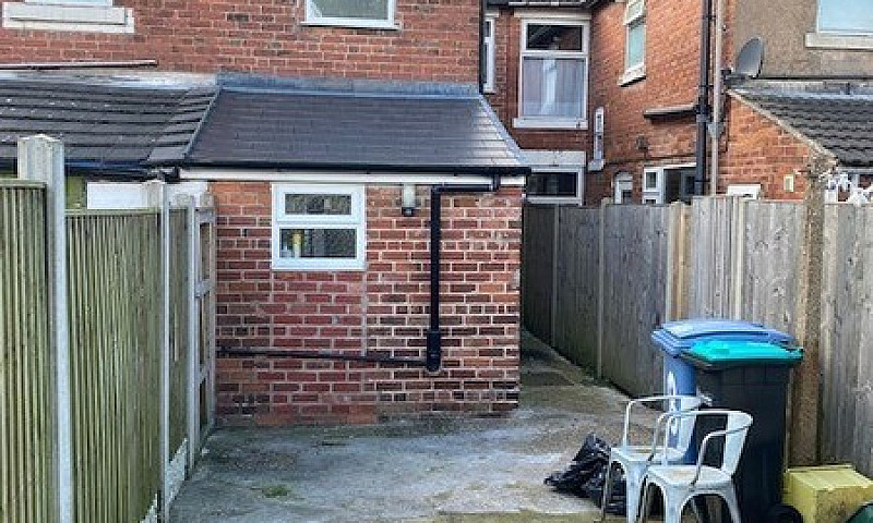 2 Bedroom Terraced H...