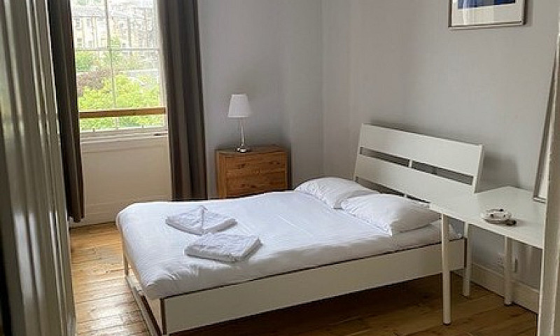 Hmo 7 Bedroom Lounge...