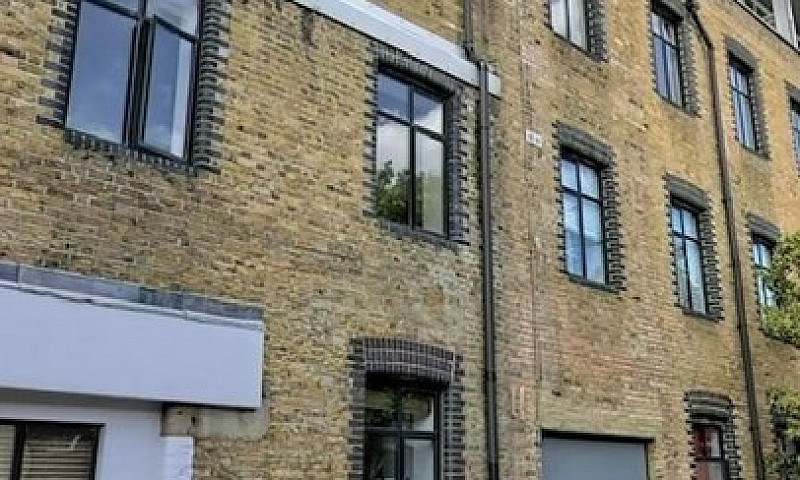 1 Bedroom Flat In Sp...