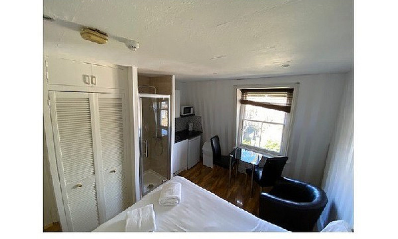 Semi-Studio To Rent ...