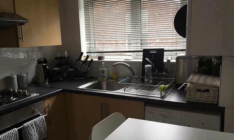 1 Bedroom Flat Whall...