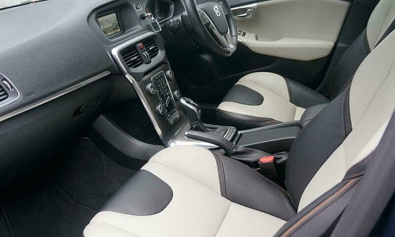 2015(64) Volvo V40 1...