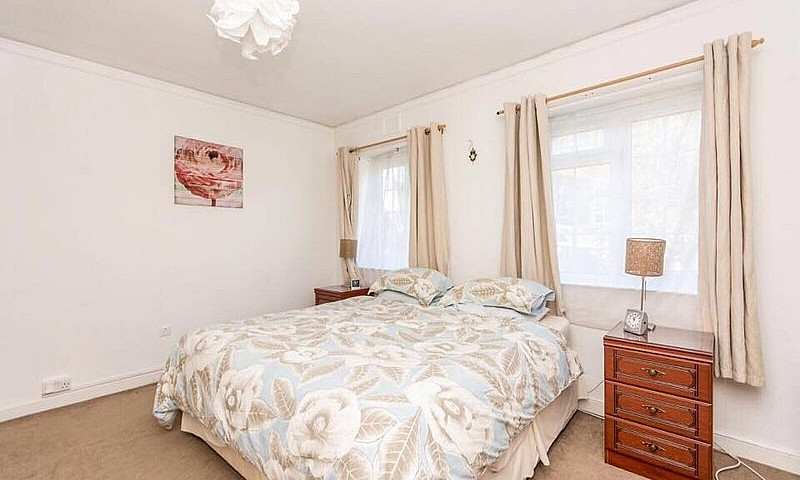 3Bc - Spacious Quiet...