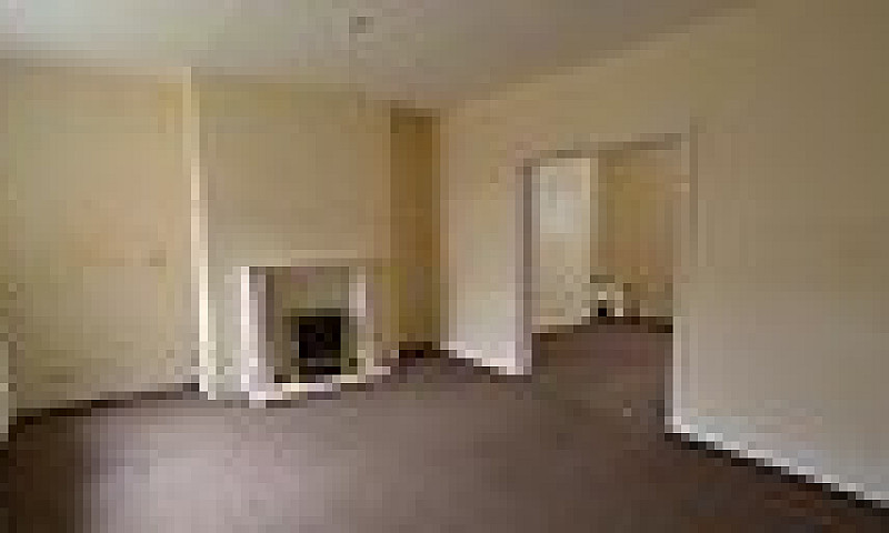 3 Bed House Craddock...