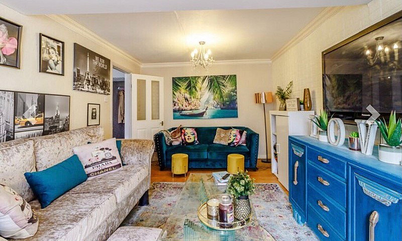 Stunning 5 Bedroom H...