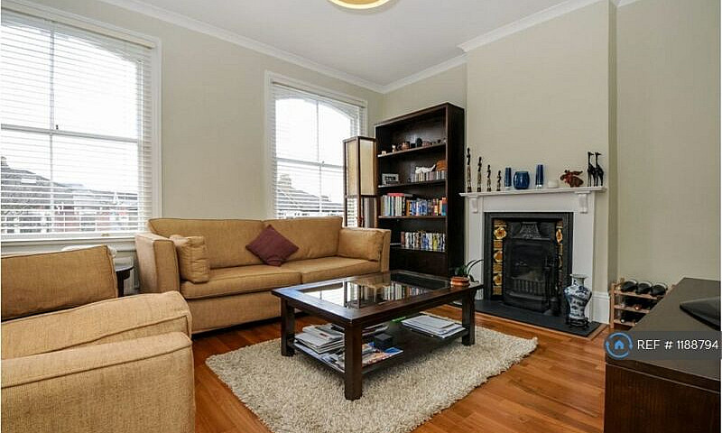 2 Bedroom Flat In Hi...